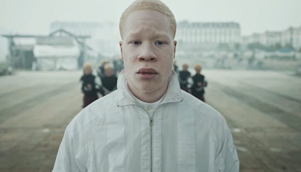 antidote-jamie-xx-romain-gavras-gosh-clip-paris-chine